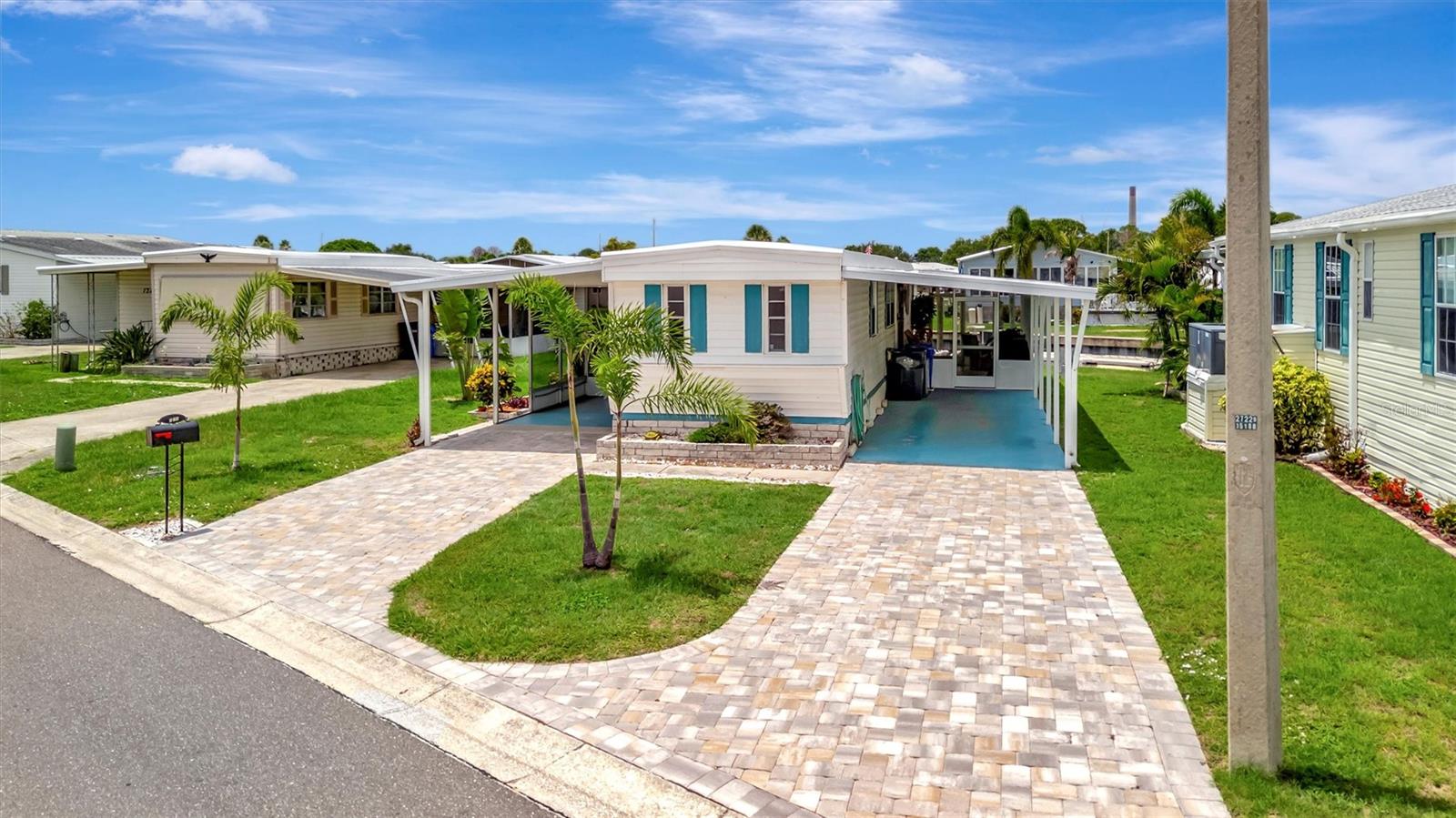 134 W SAINT ANNES CIRCLE