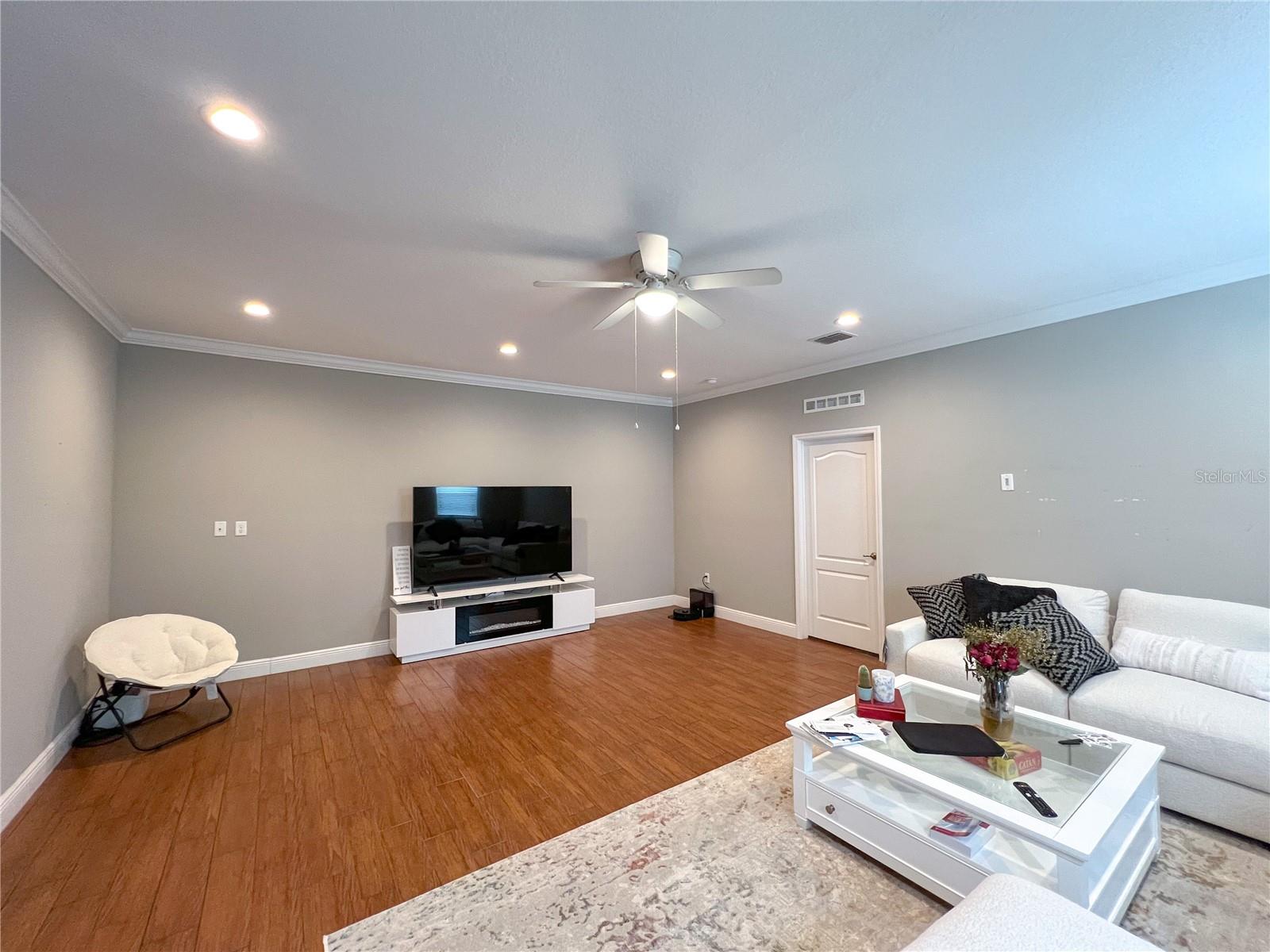 NEWBERRY CORNERS PH 1B - Residential Lease