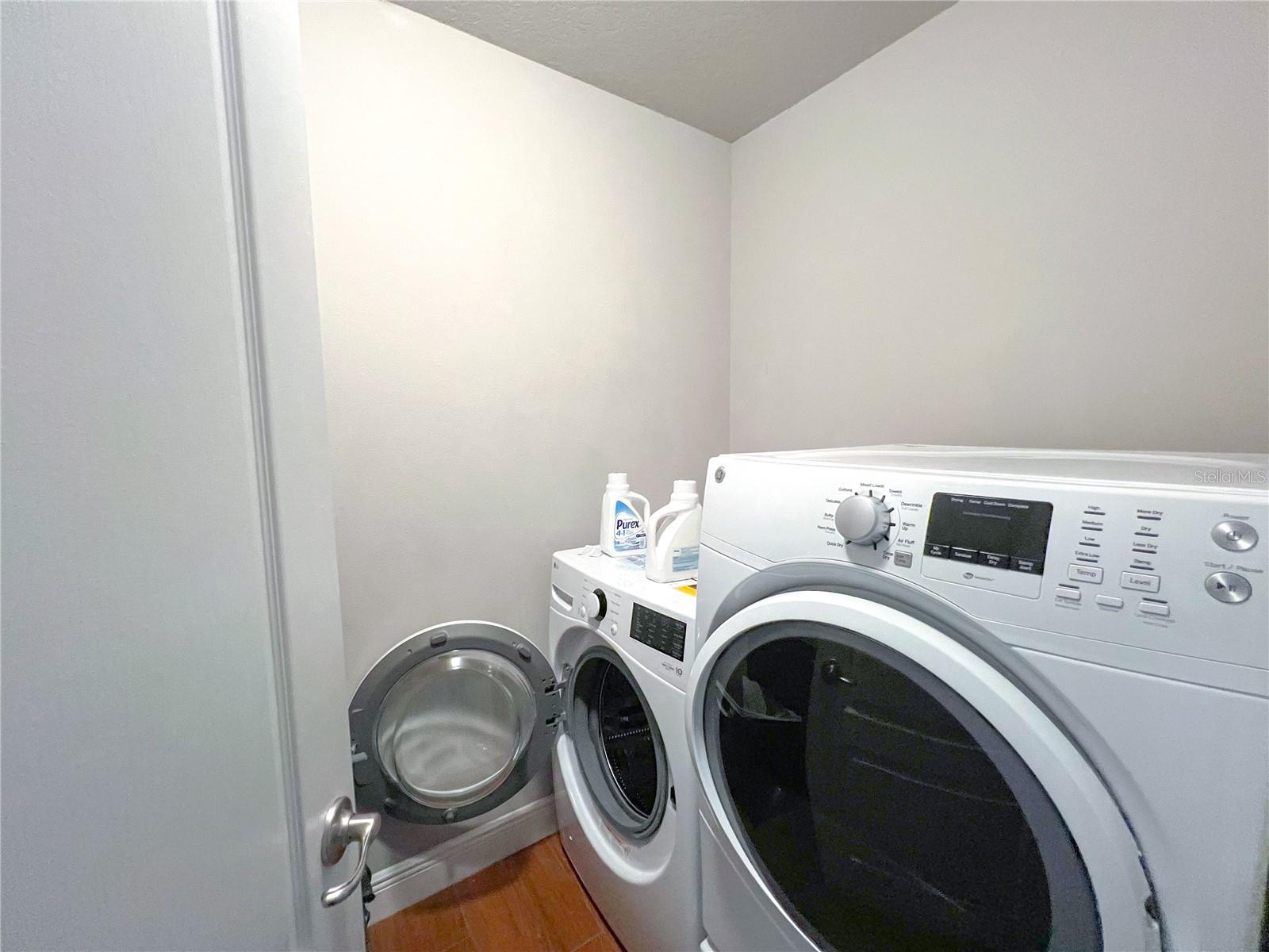 NEWBERRY CORNERS PH 1B - Residential Lease