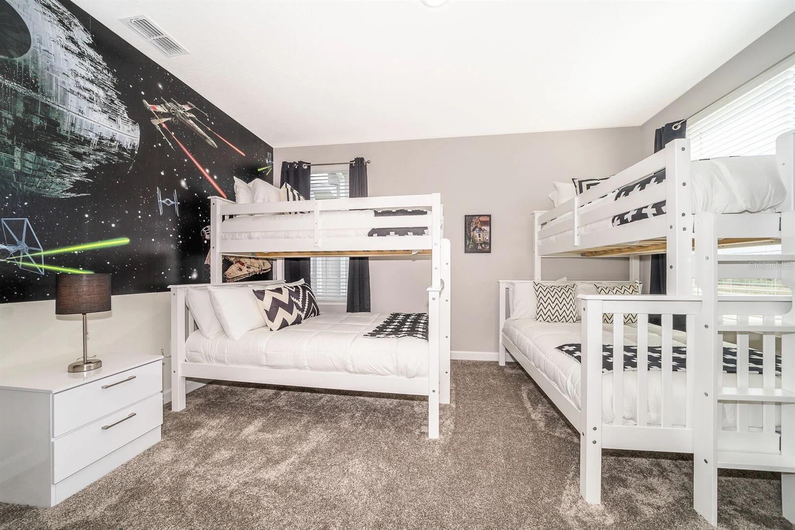 STOREY LAKE - Residential