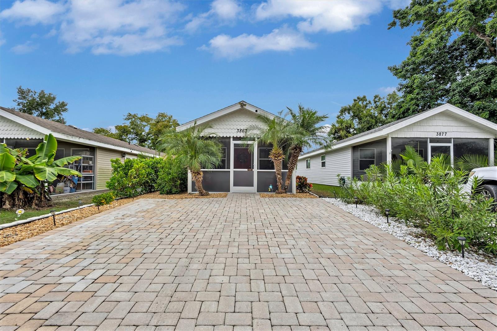 3867 ALMOND AVENUE, SARASOTA, FL, 34234 2 3867 ALMOND AVENUE