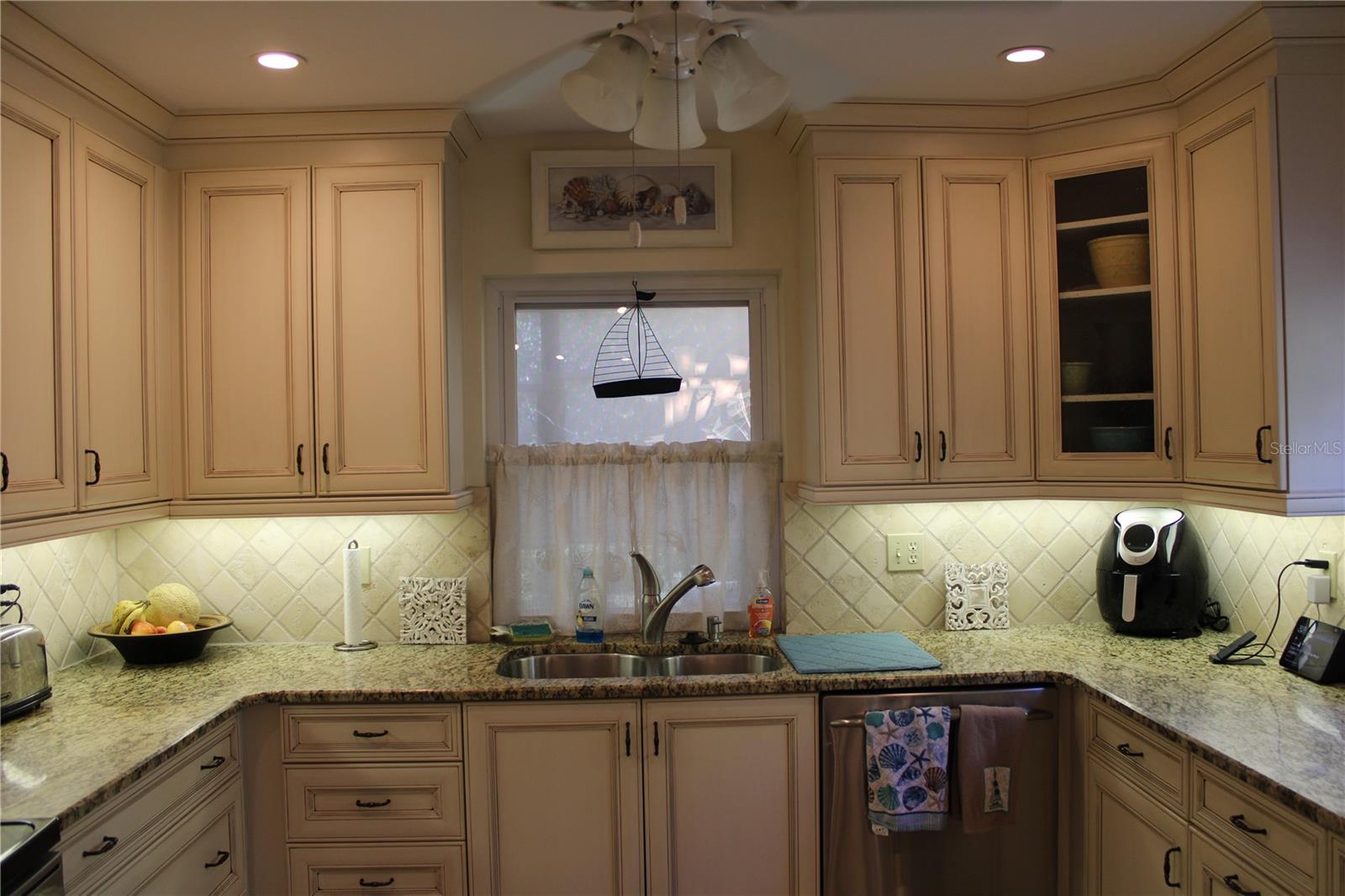 PINE BAY FOREST - Residential Lease