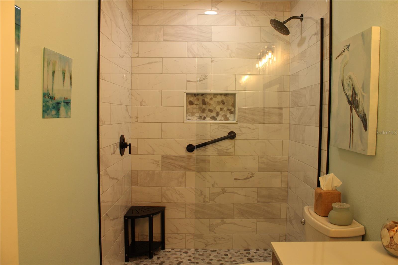 PINE BAY FOREST - Residential Lease