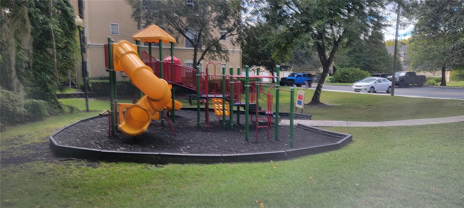 OXFORD PLACE AT TAMPA PALMS A - Residential