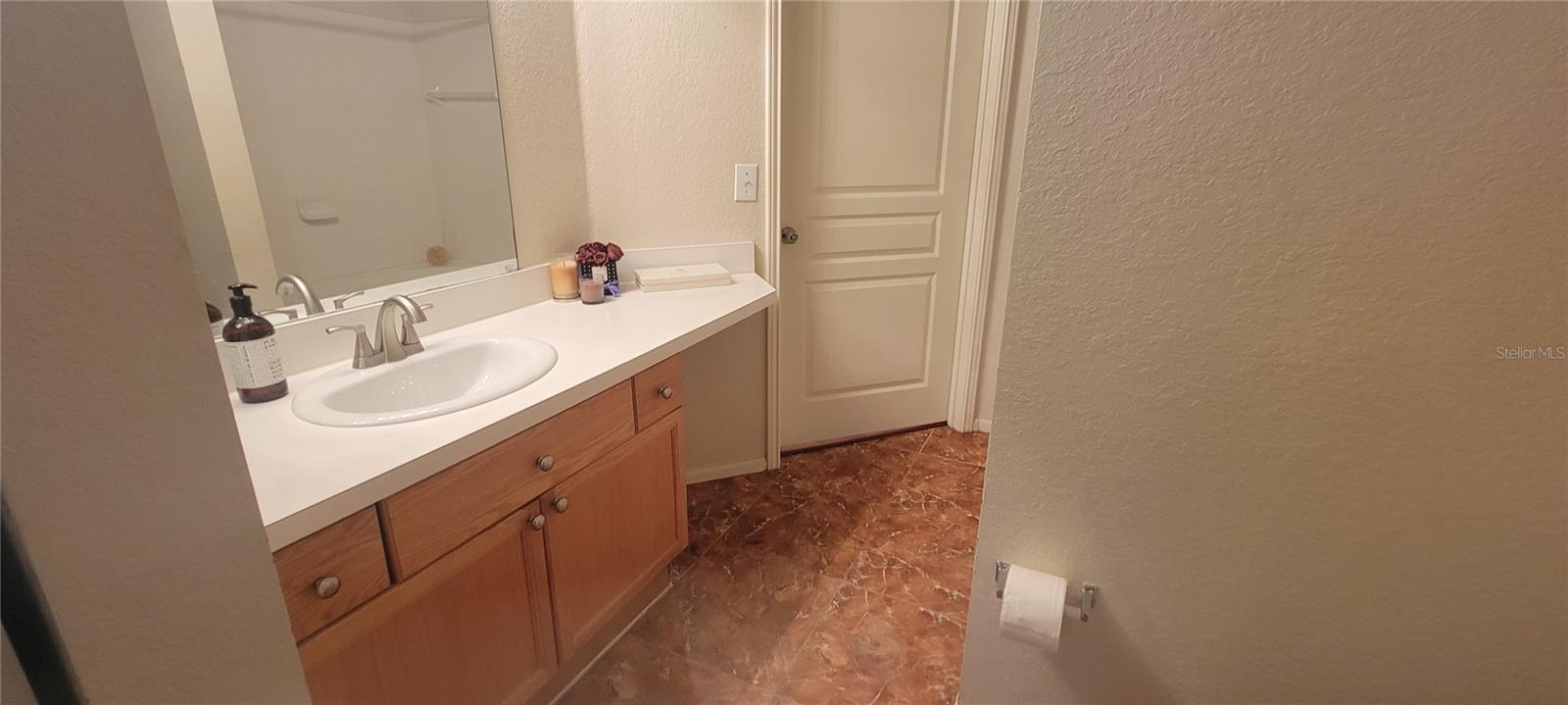 OXFORD PLACE AT TAMPA PALMS A - Residential