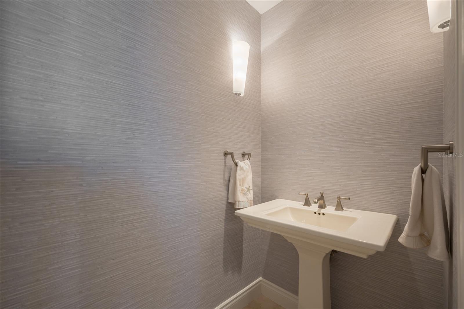 ORCHID BEACH CLUB RESIDENCES - Residential