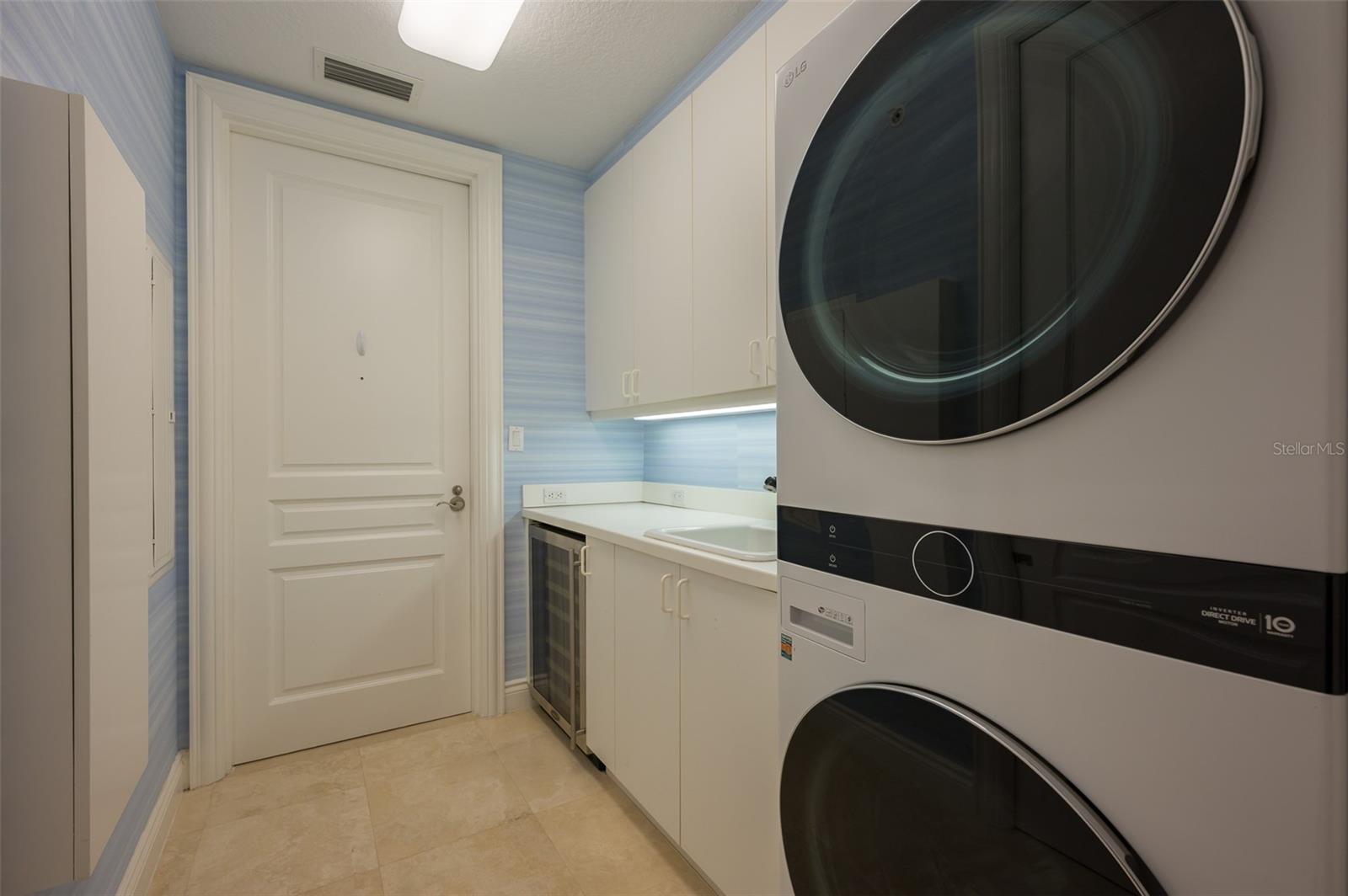 ORCHID BEACH CLUB RESIDENCES - Residential