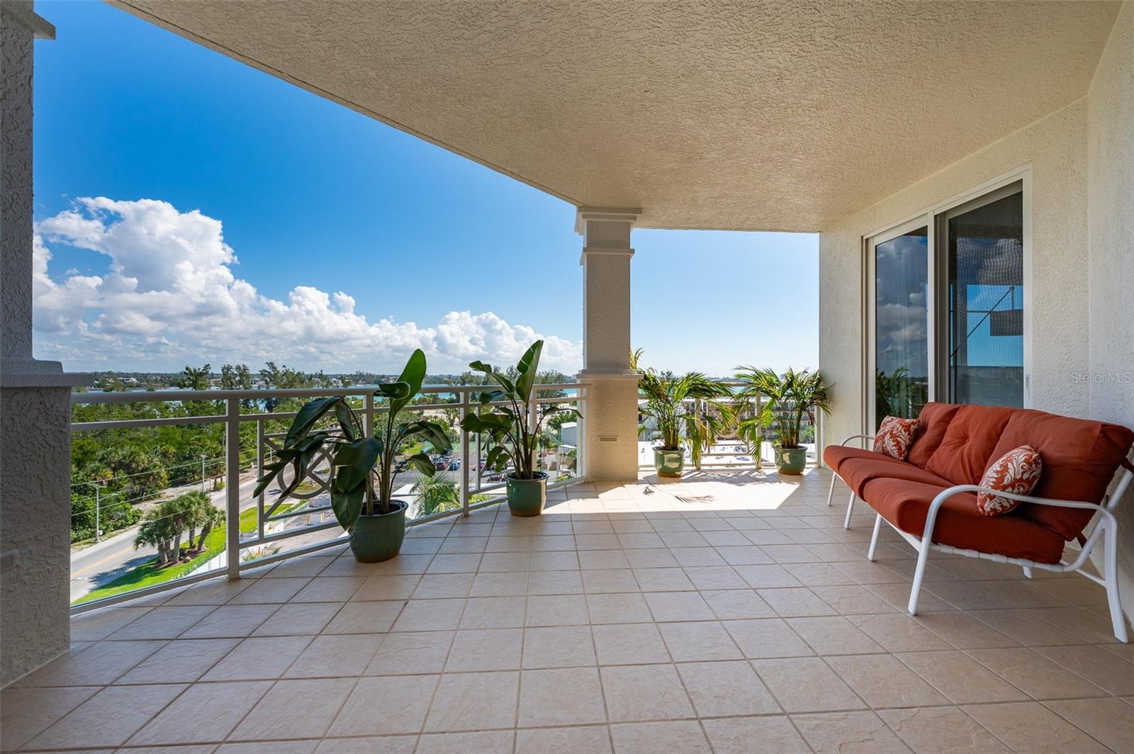 ORCHID BEACH CLUB RESIDENCES - Residential