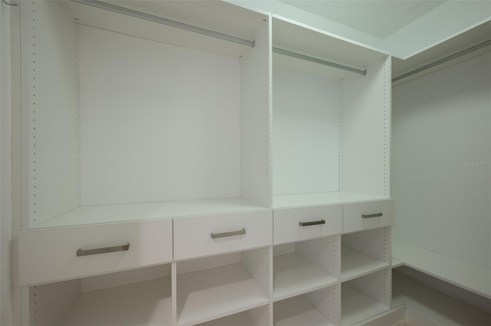 ORCHID BEACH CLUB RESIDENCES - Residential