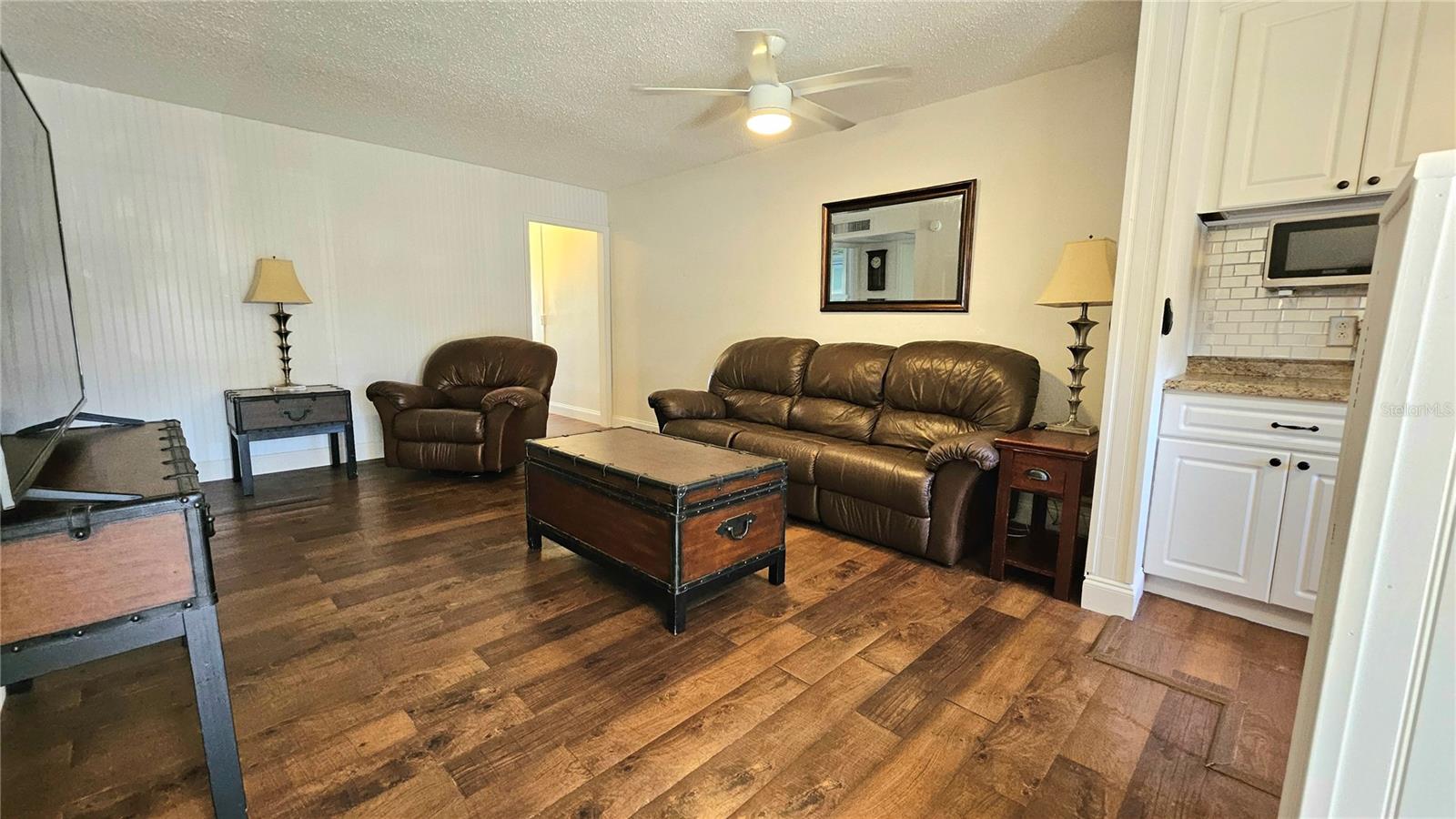 1301 S HERCULES AVE 3