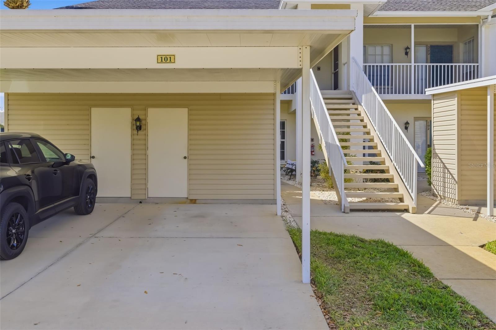 THE GARDENS 5 AT WATERSIDE VILLAGE - Residential