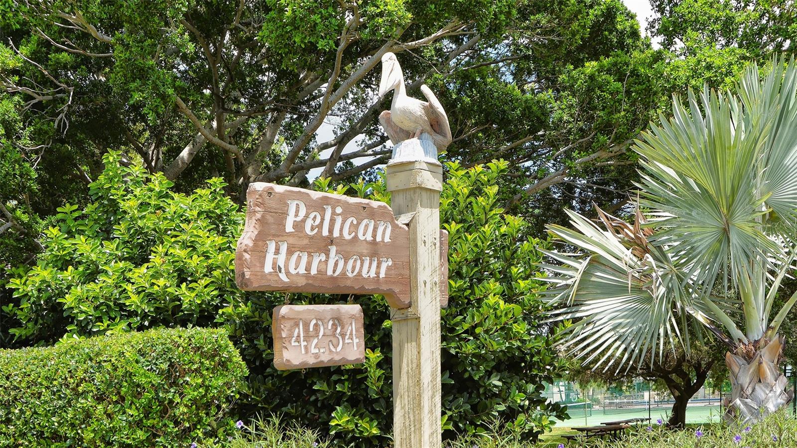 PELICAN HARBOUR & BEACH CLUB - Residential