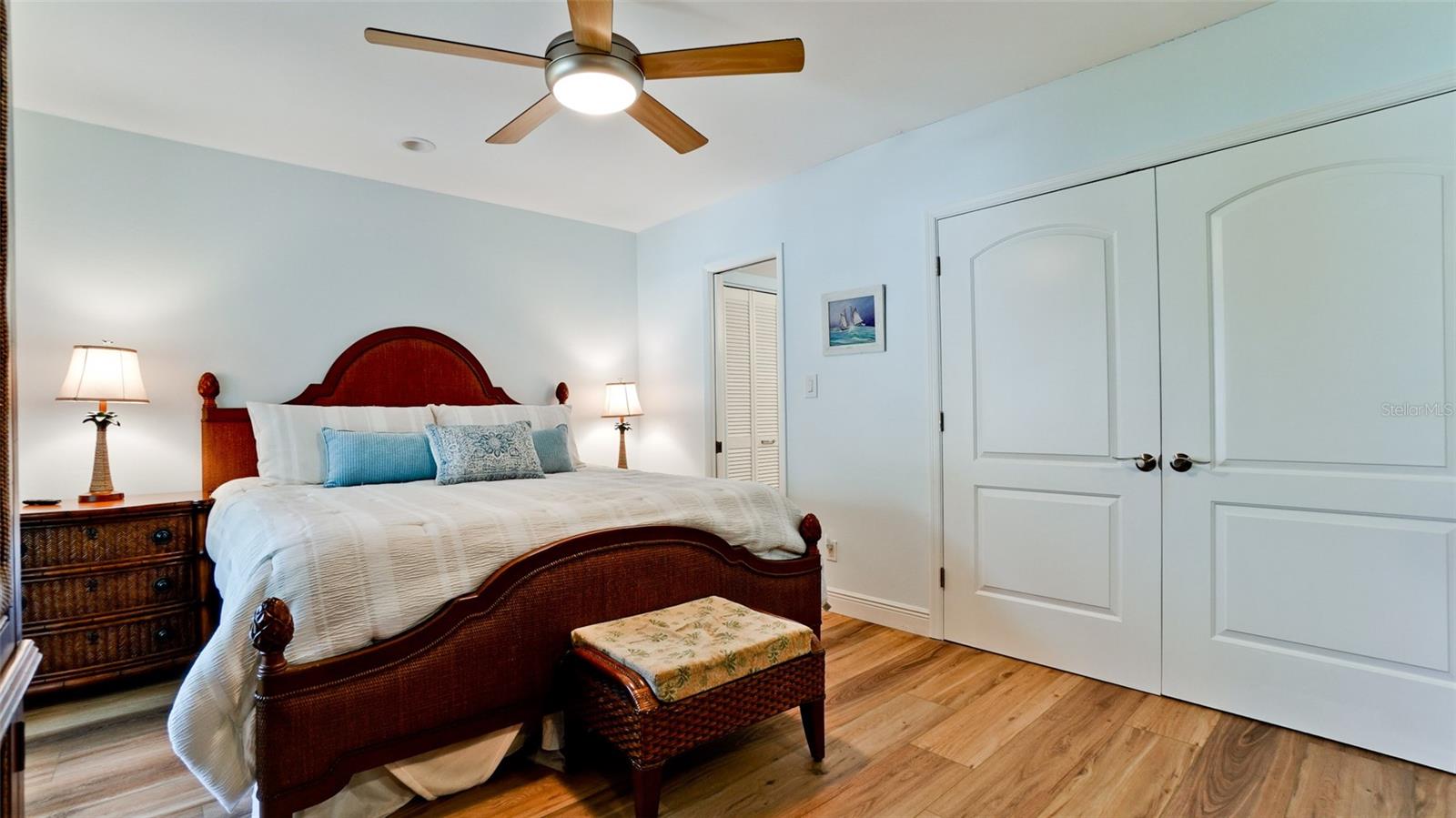 PELICAN HARBOUR & BEACH CLUB - Residential