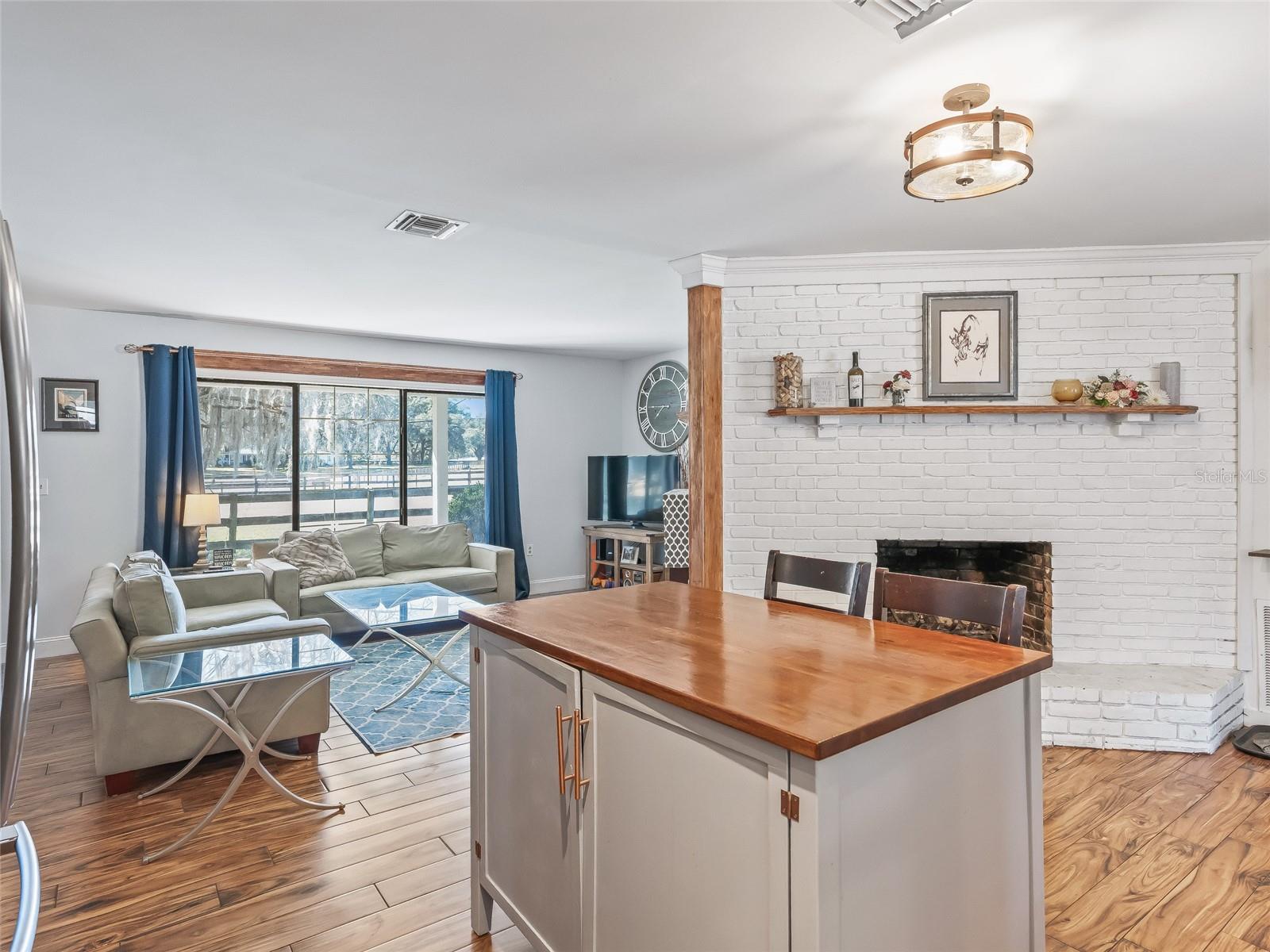 MEADOW WOOD FARMS UN 01 - Residential