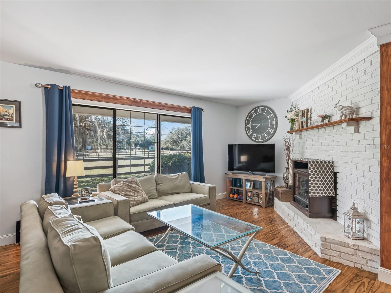 MEADOW WOOD FARMS UN 01 - Residential