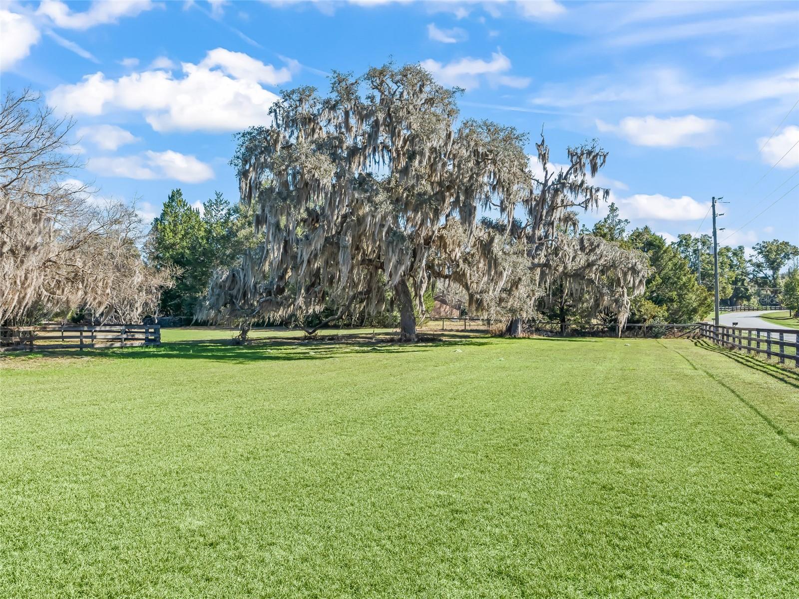 MEADOW WOOD FARMS UN 01 - Residential