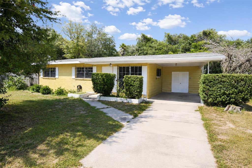 Photo of 1522 Tilsen Drive, Tampa, FL 33612 (MLS # TB8541175)