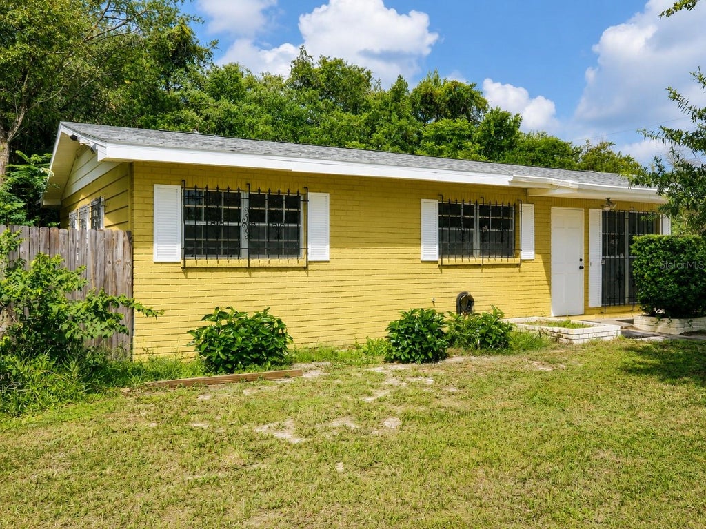 Photo of 1522 Tilsen Drive, Tampa, FL 33612 (MLS # TB8541175)