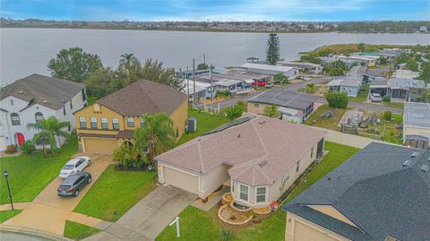 A home in WINTER HAVEN