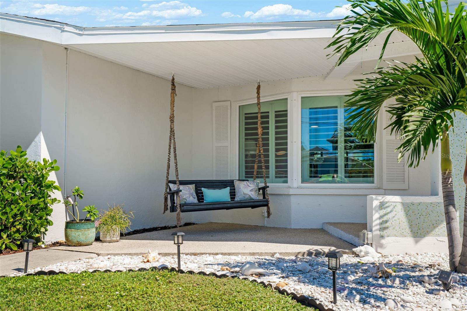 924 ARLINGTON ROAD
