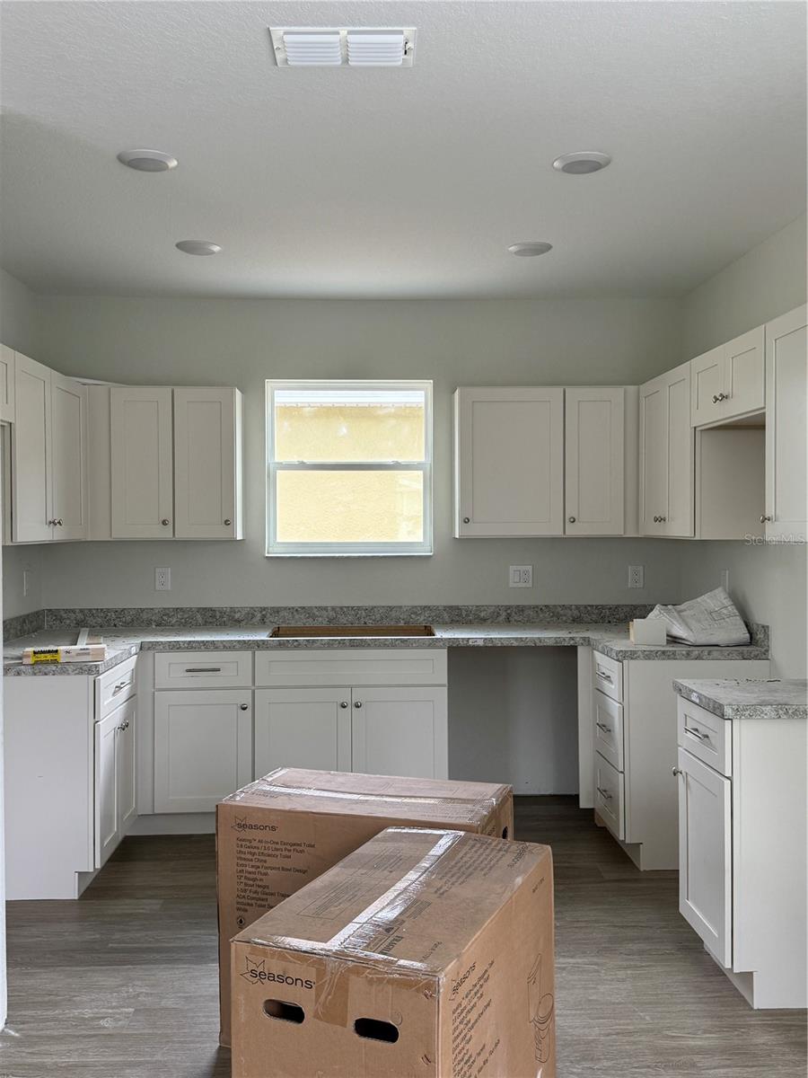 629 W 9TH