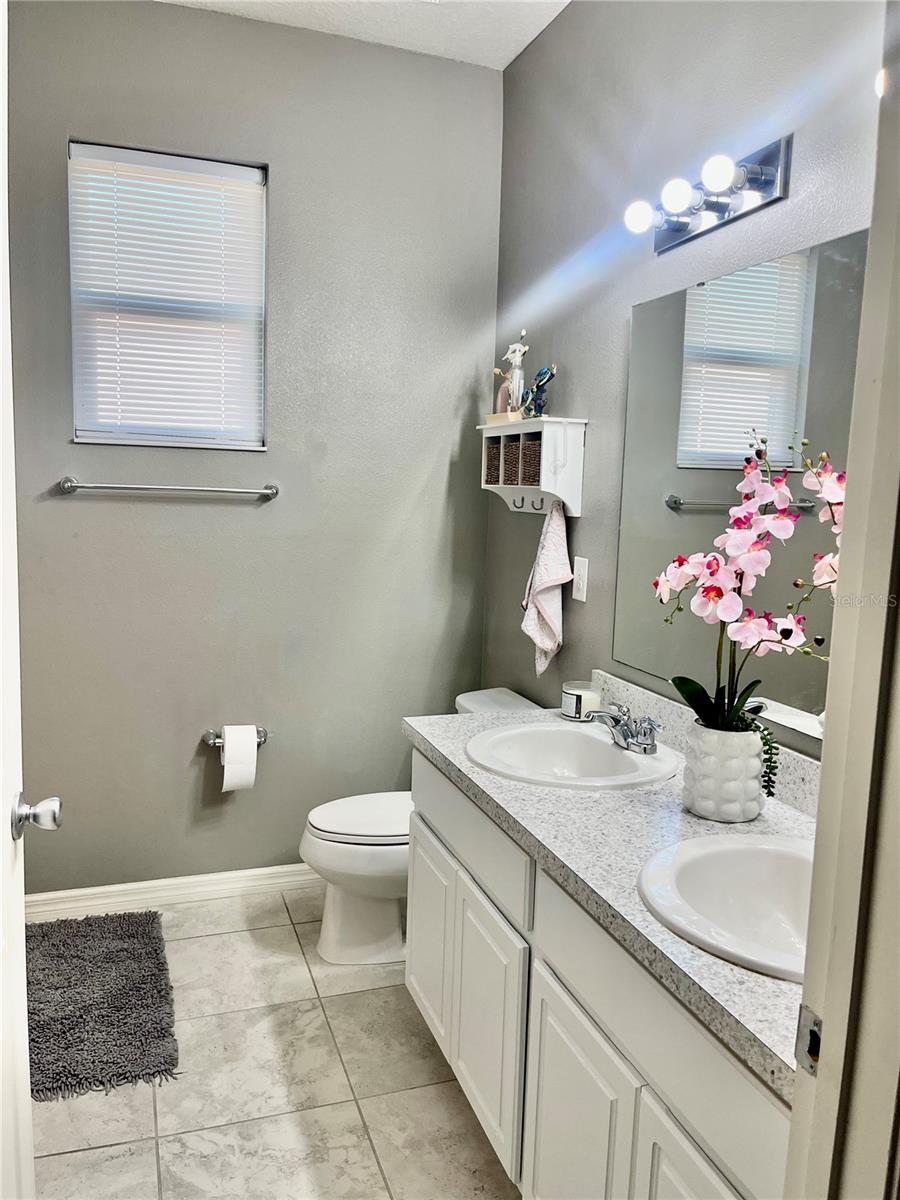 SHINGLE CRK RESERVE/OAKS - Residential