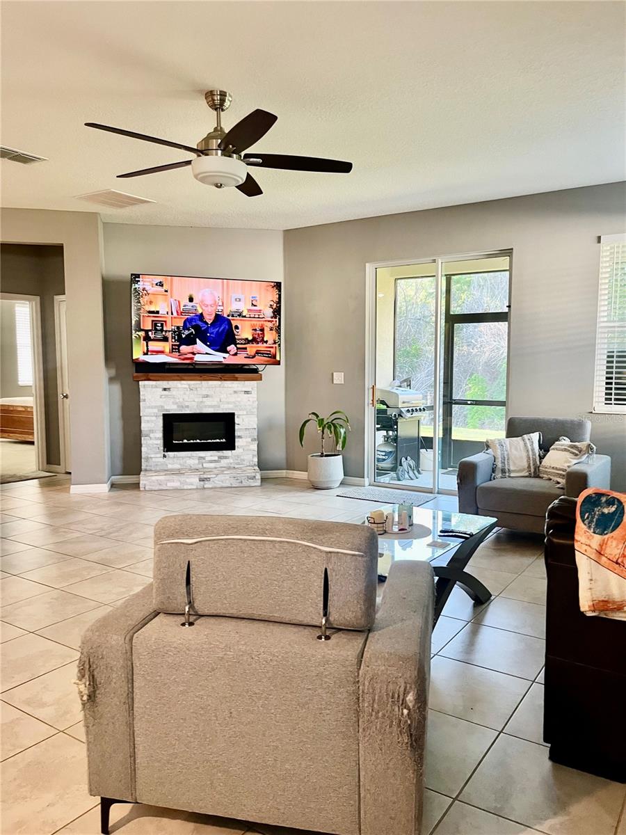 SHINGLE CRK RESERVE/OAKS - Residential