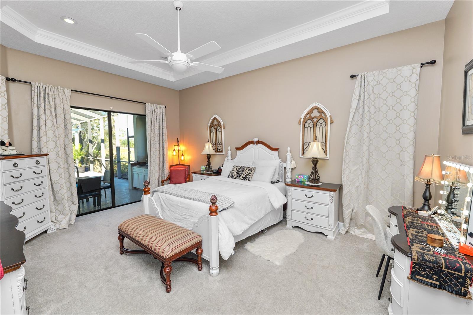 VISTA HILLS - Residential