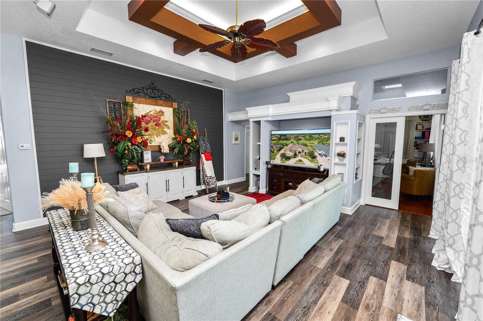 VISTA HILLS - Residential