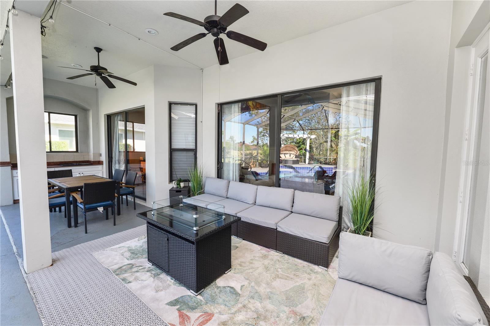 VISTA HILLS - Residential