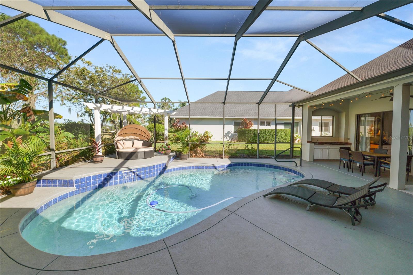 VISTA HILLS - Residential