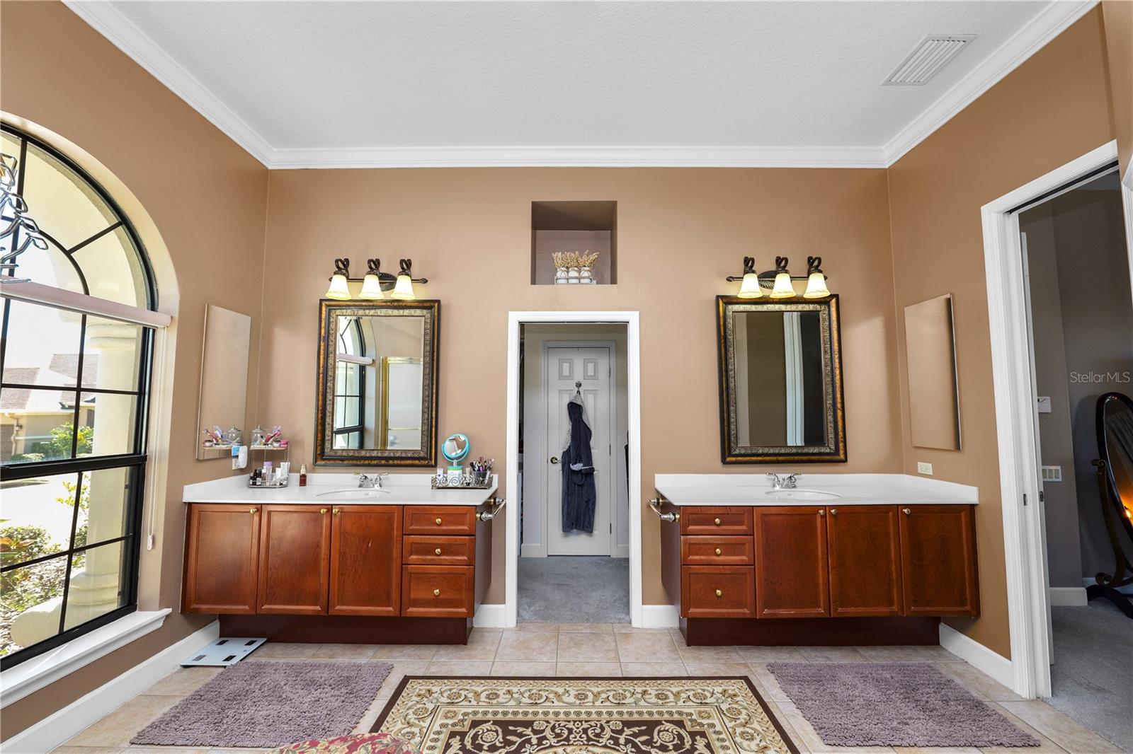 VISTA HILLS - Residential