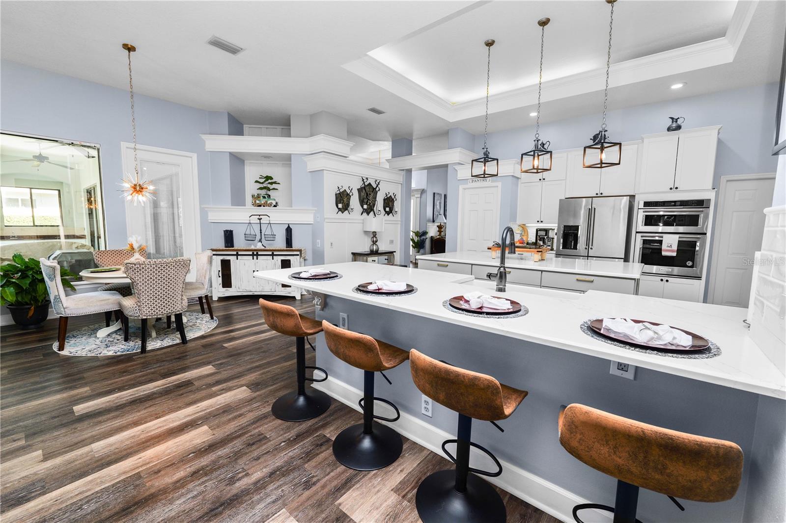 VISTA HILLS - Residential