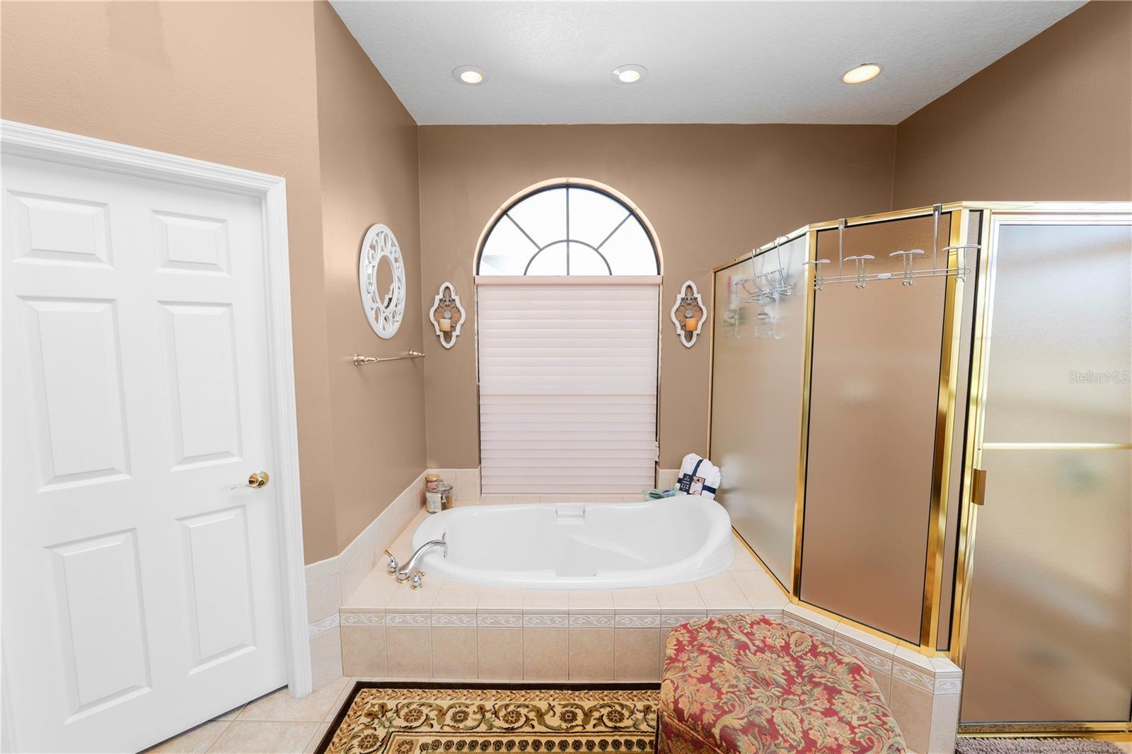 VISTA HILLS - Residential