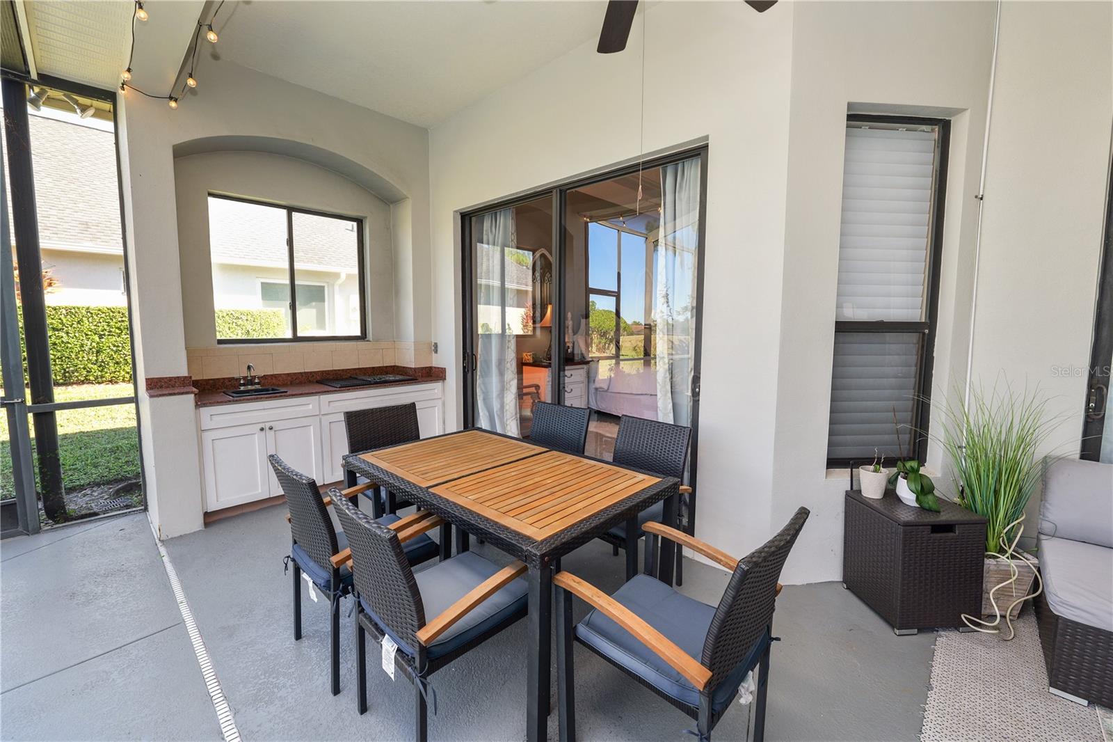 VISTA HILLS - Residential