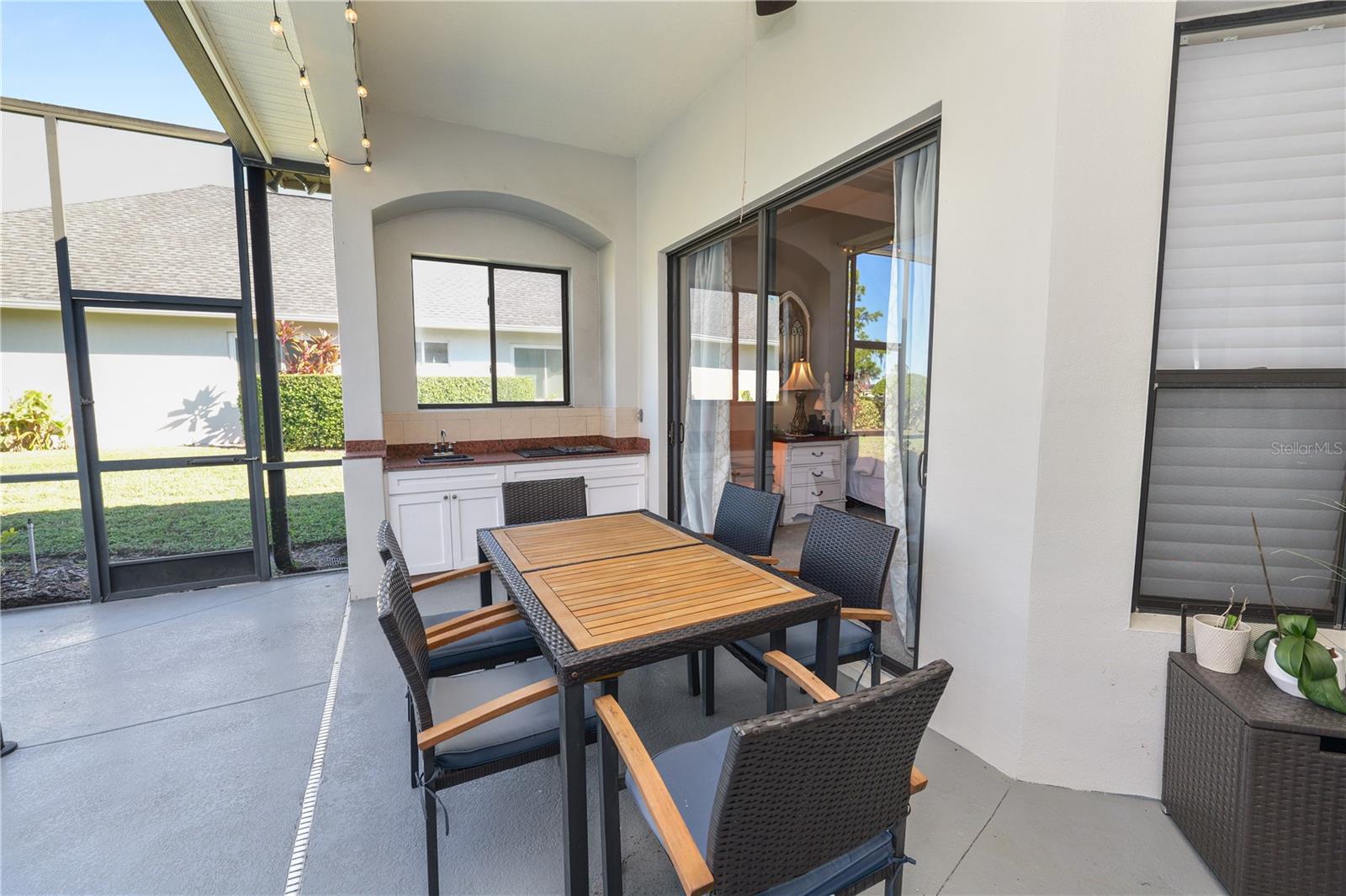 VISTA HILLS - Residential