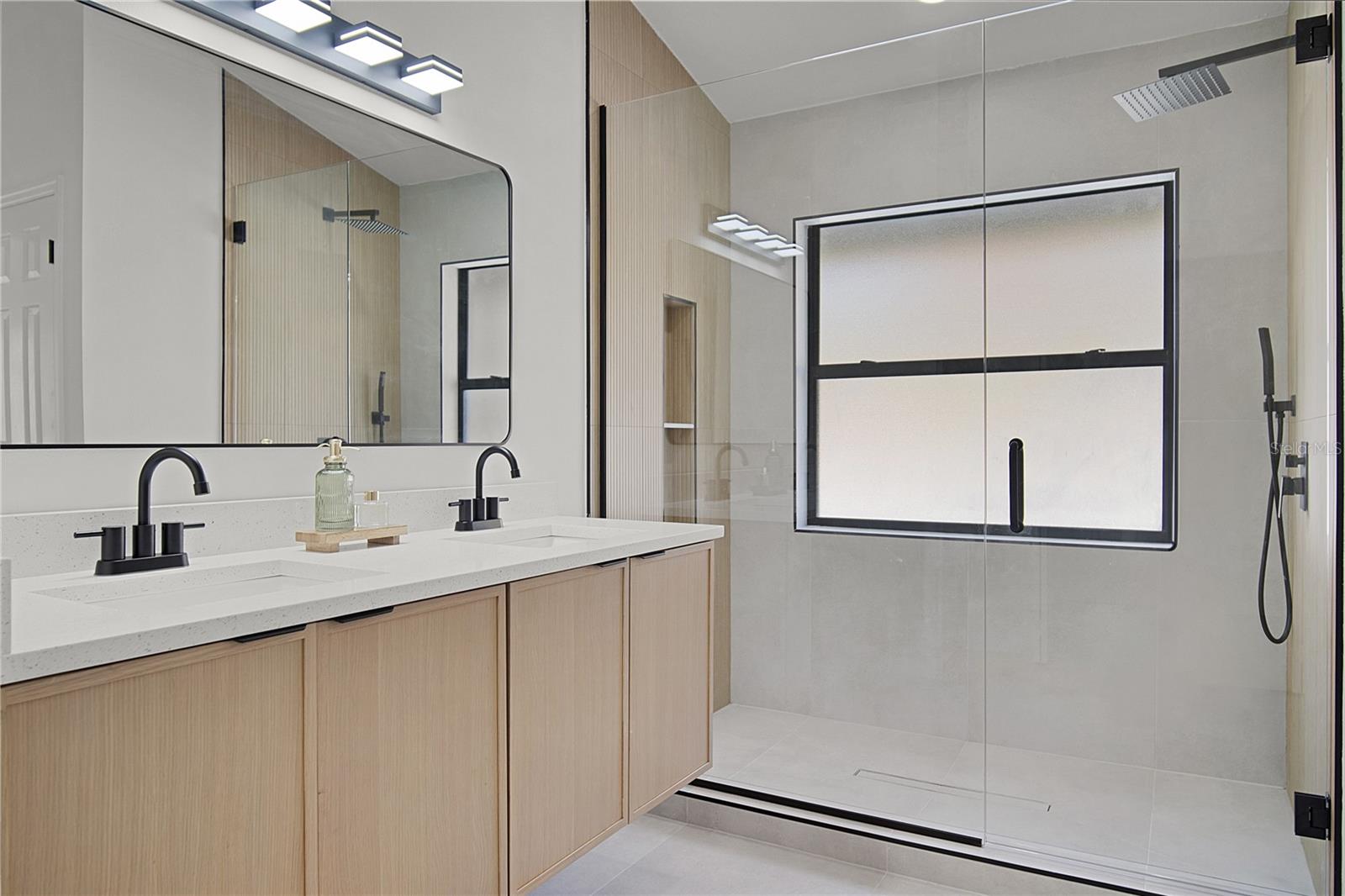 OAK FOREST UNIT 6 - Residential