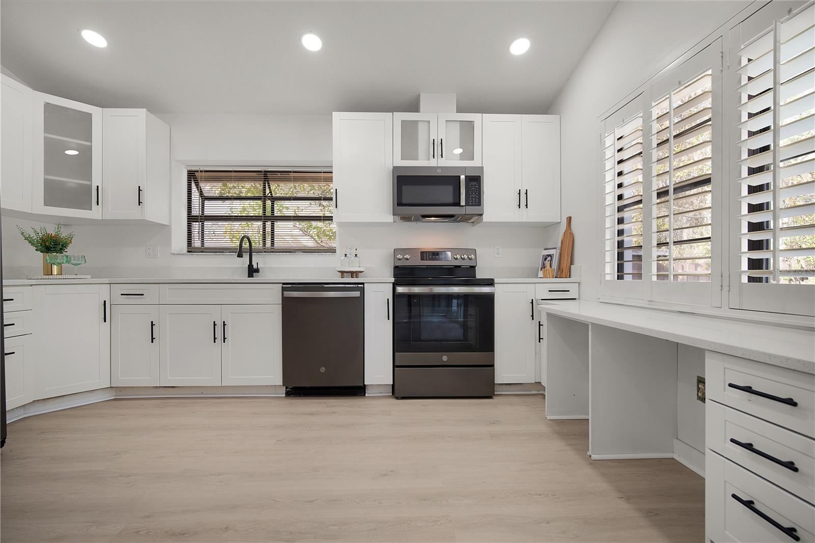 OAK FOREST UNIT 6 - Residential