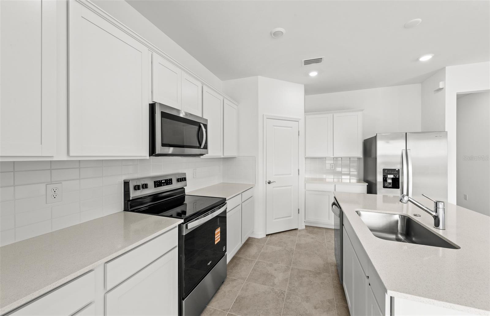 3458 - STRAND AT CEDAR GROVE - Residential