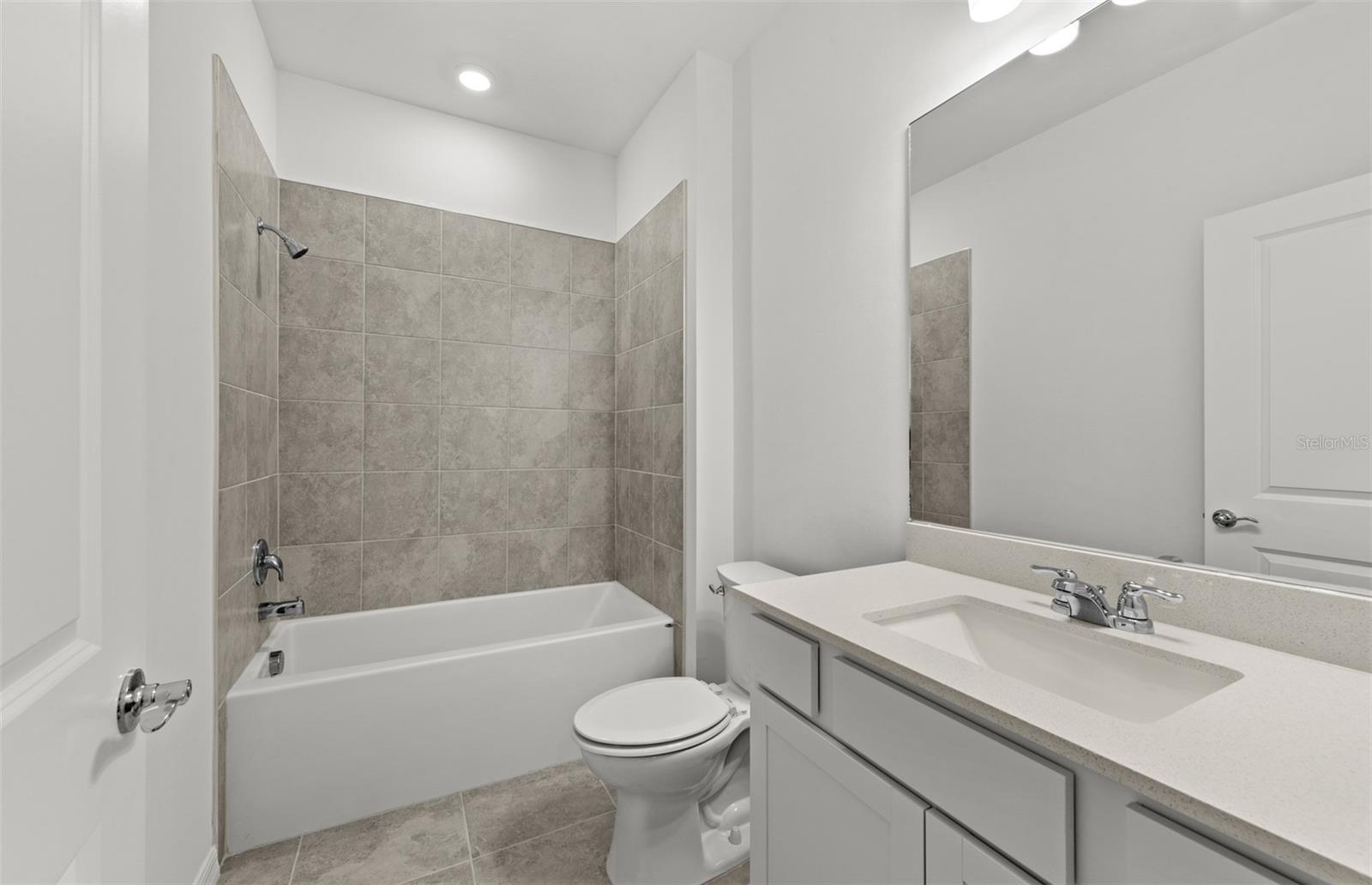 3458 - STRAND AT CEDAR GROVE - Residential