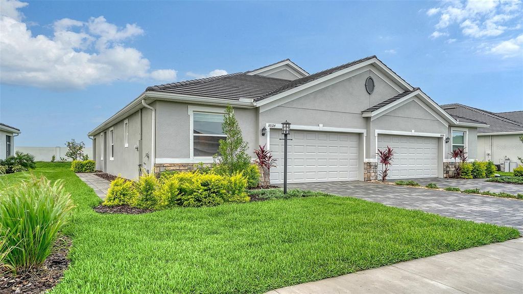 Photo of 18324 Cropside Trail, Lakewood Ranch, FL 34211 (MLS # A4655008)