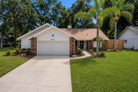 Property photo of 837 Towering Oak Way, Apopka, FL 32712