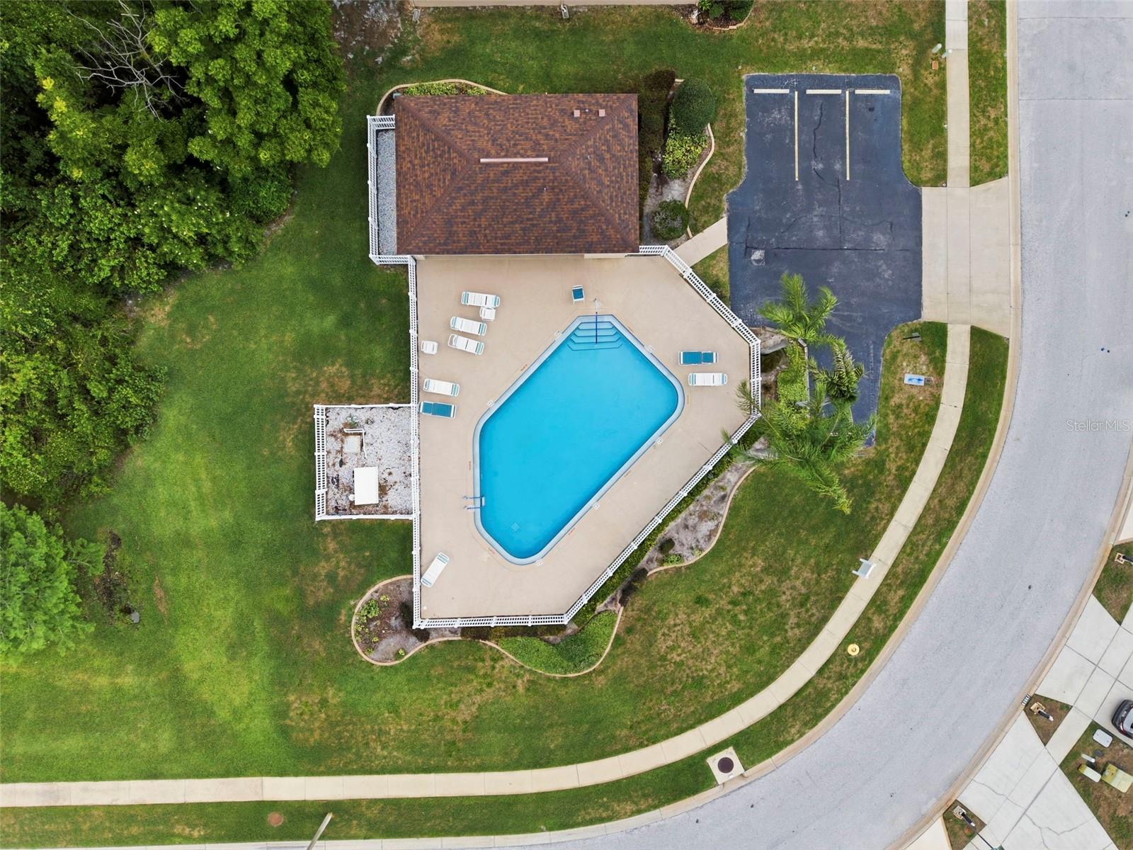 THE PRESERVE AT FAIRWAY OAKS - Residential