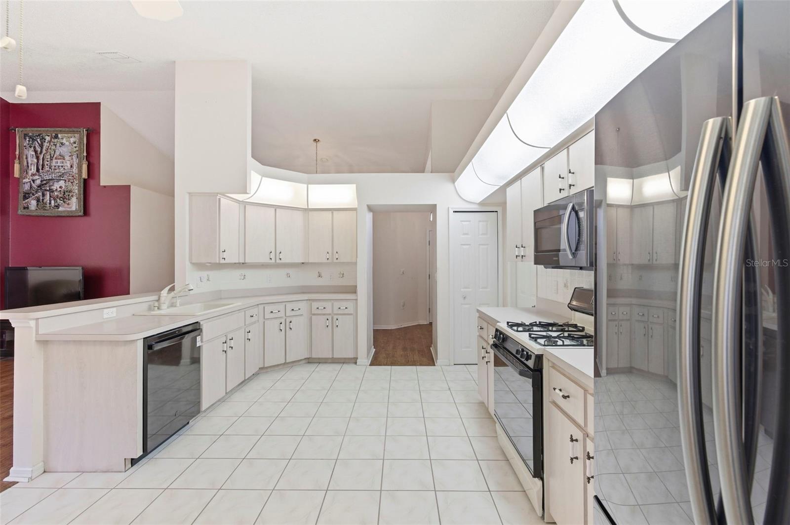 THE PRESERVE AT FAIRWAY OAKS - Residential
