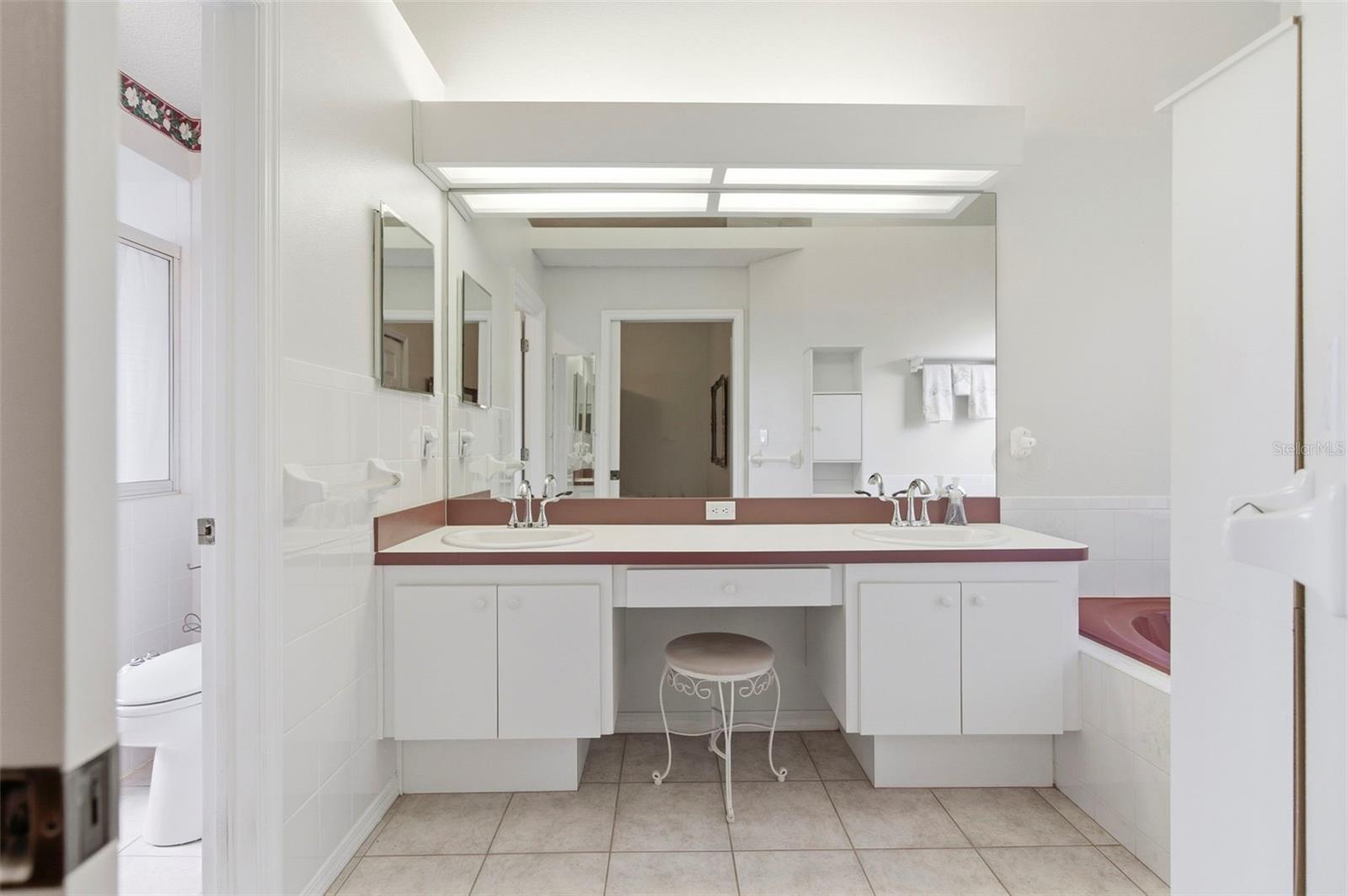 THE PRESERVE AT FAIRWAY OAKS - Residential