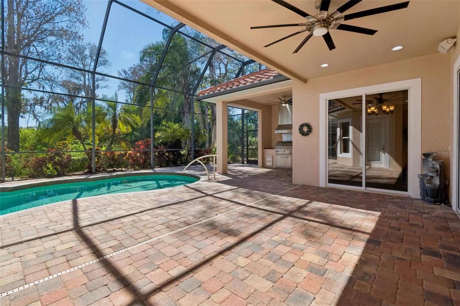 GRAND CYPRESS ON LAKE TARPON - Residential