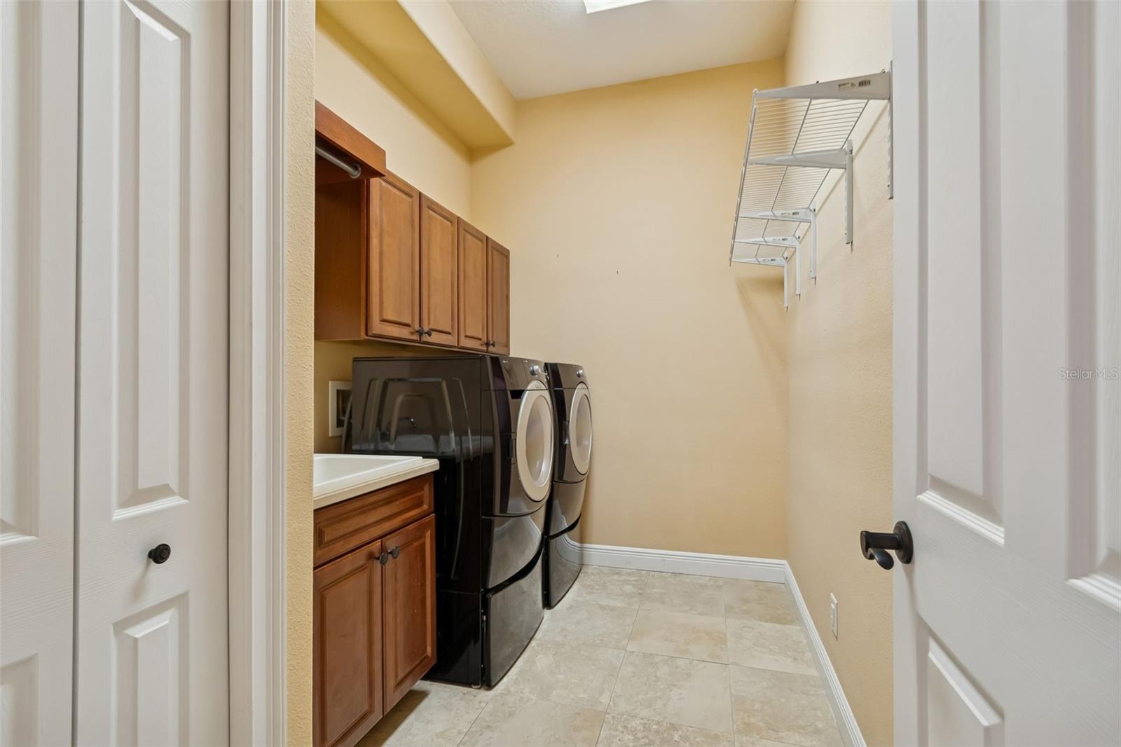 GRAND CYPRESS ON LAKE TARPON - Residential