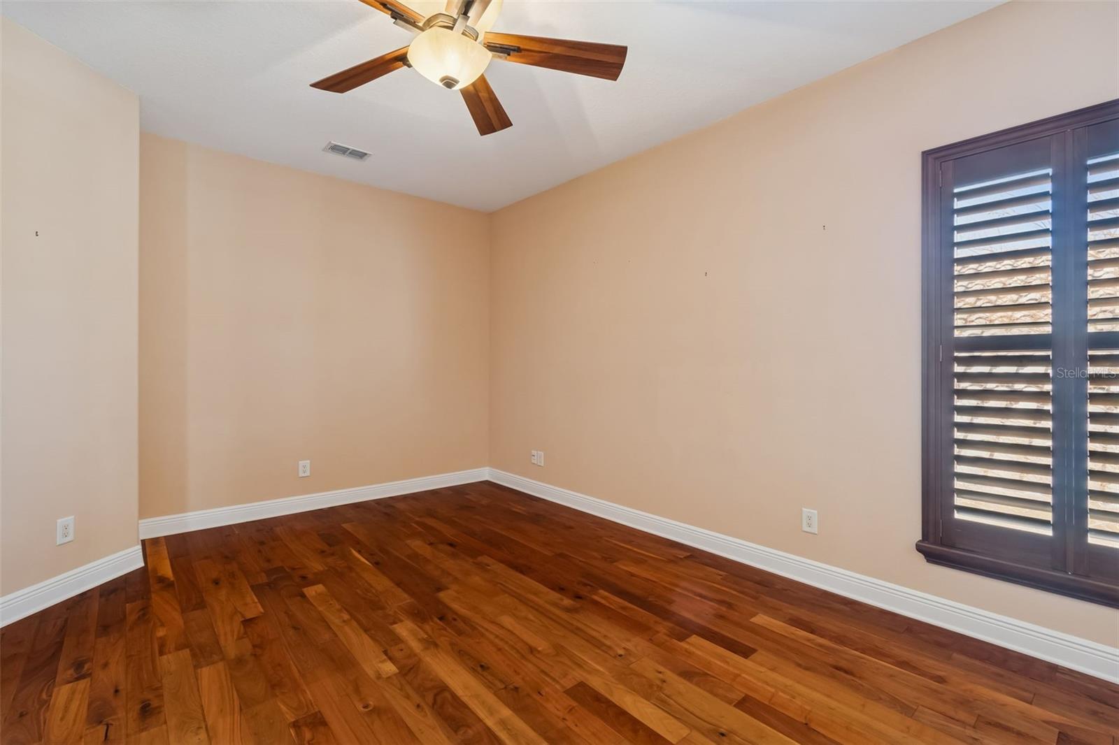 GRAND CYPRESS ON LAKE TARPON - Residential