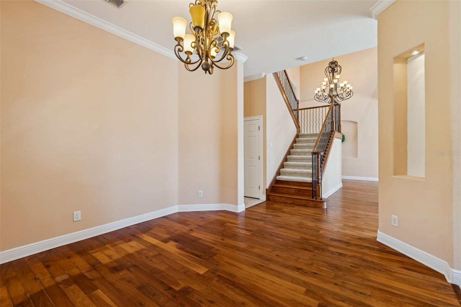 GRAND CYPRESS ON LAKE TARPON - Residential