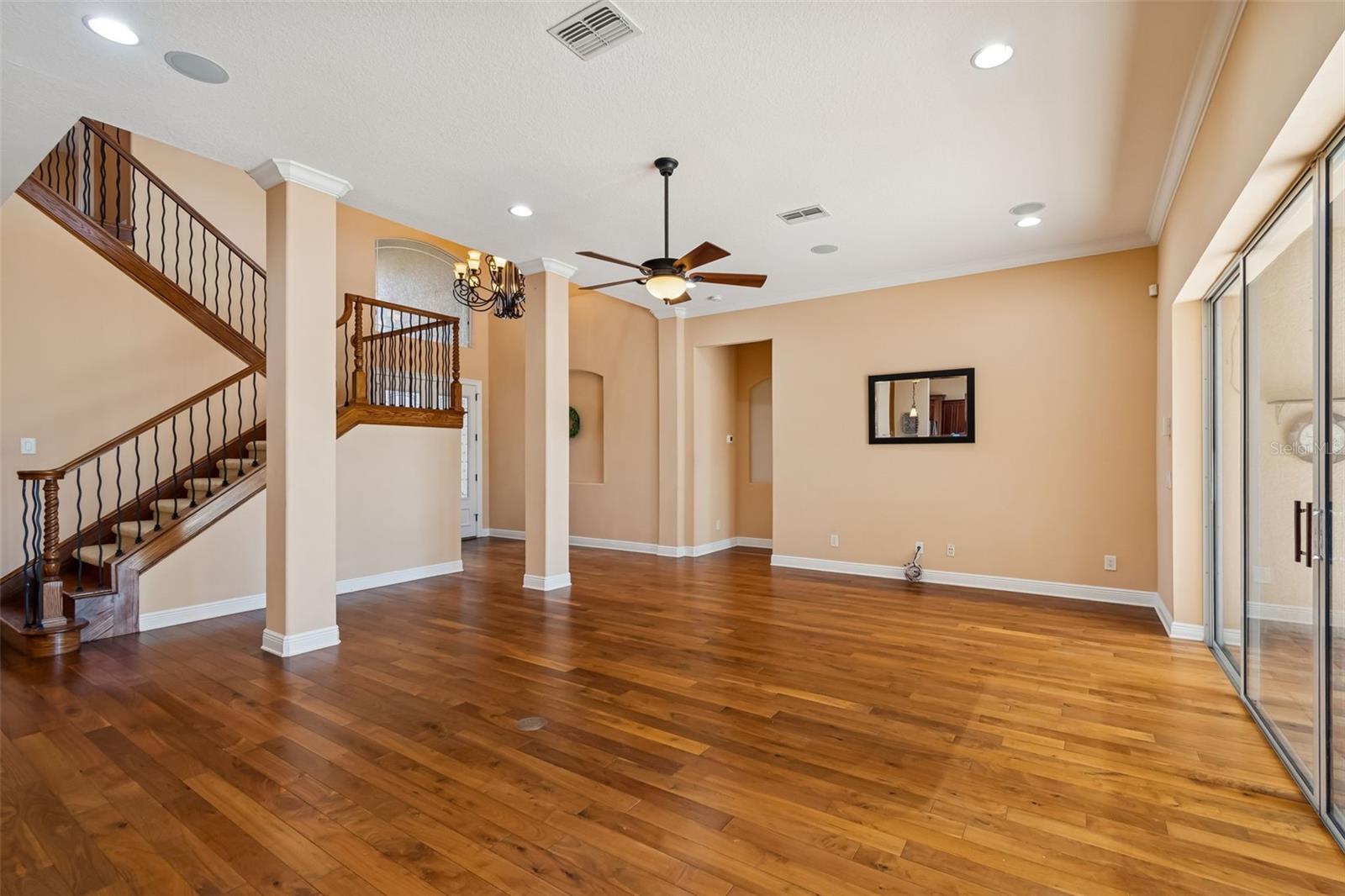 GRAND CYPRESS ON LAKE TARPON - Residential